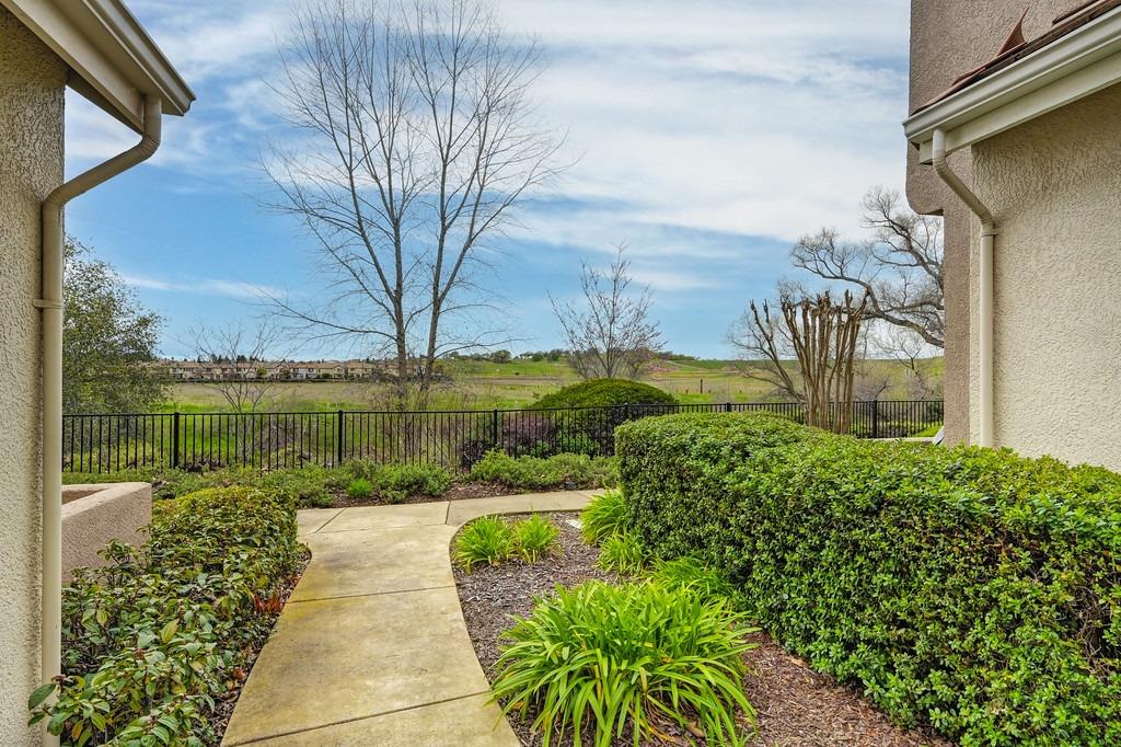 1309 Esplanade Circle