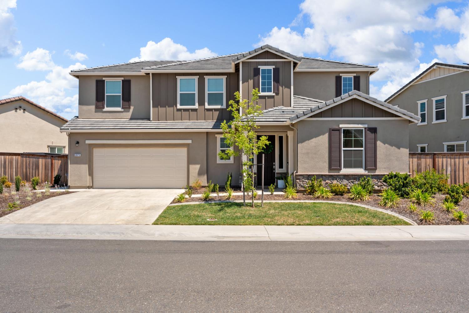 2073 Challenger Way