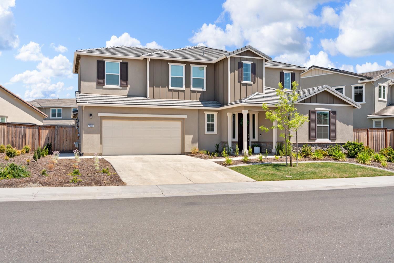 2073 Challenger Way
