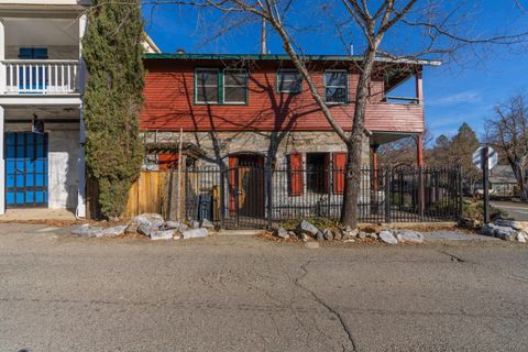 MLS: 225027227