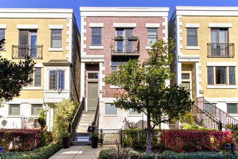 2011 Vizcaya Walk Sacramento CA 95818