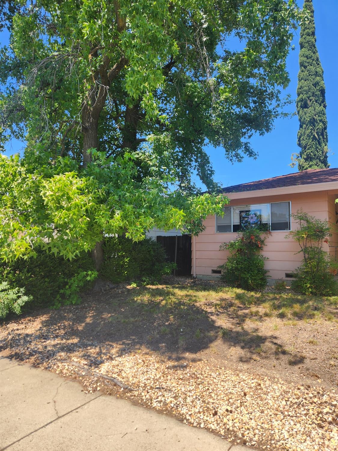 1581 Valley View Drive
