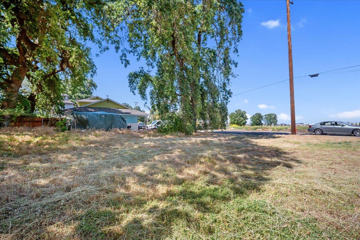 8166 Freeport Boulevard