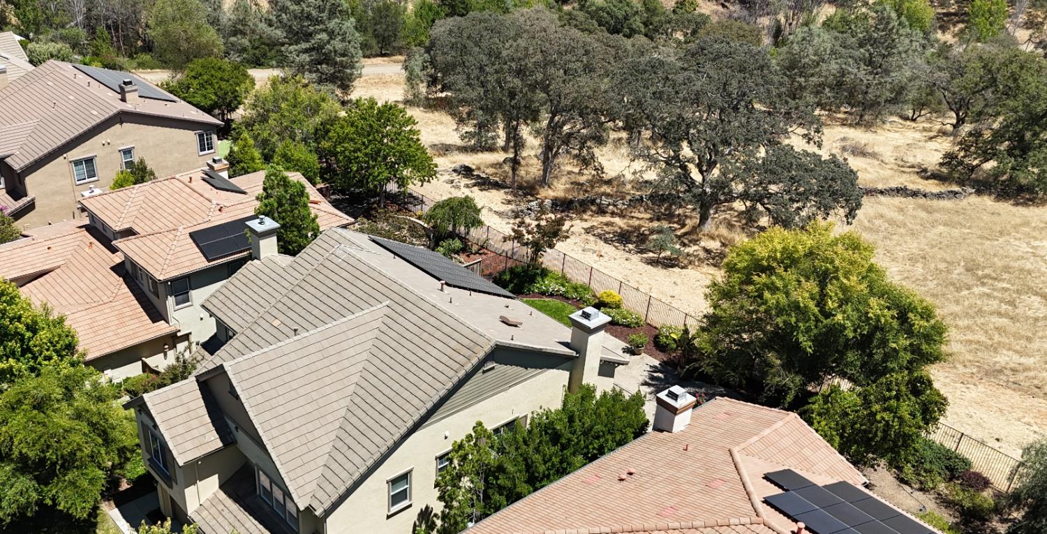 6177 Edgehill Drive