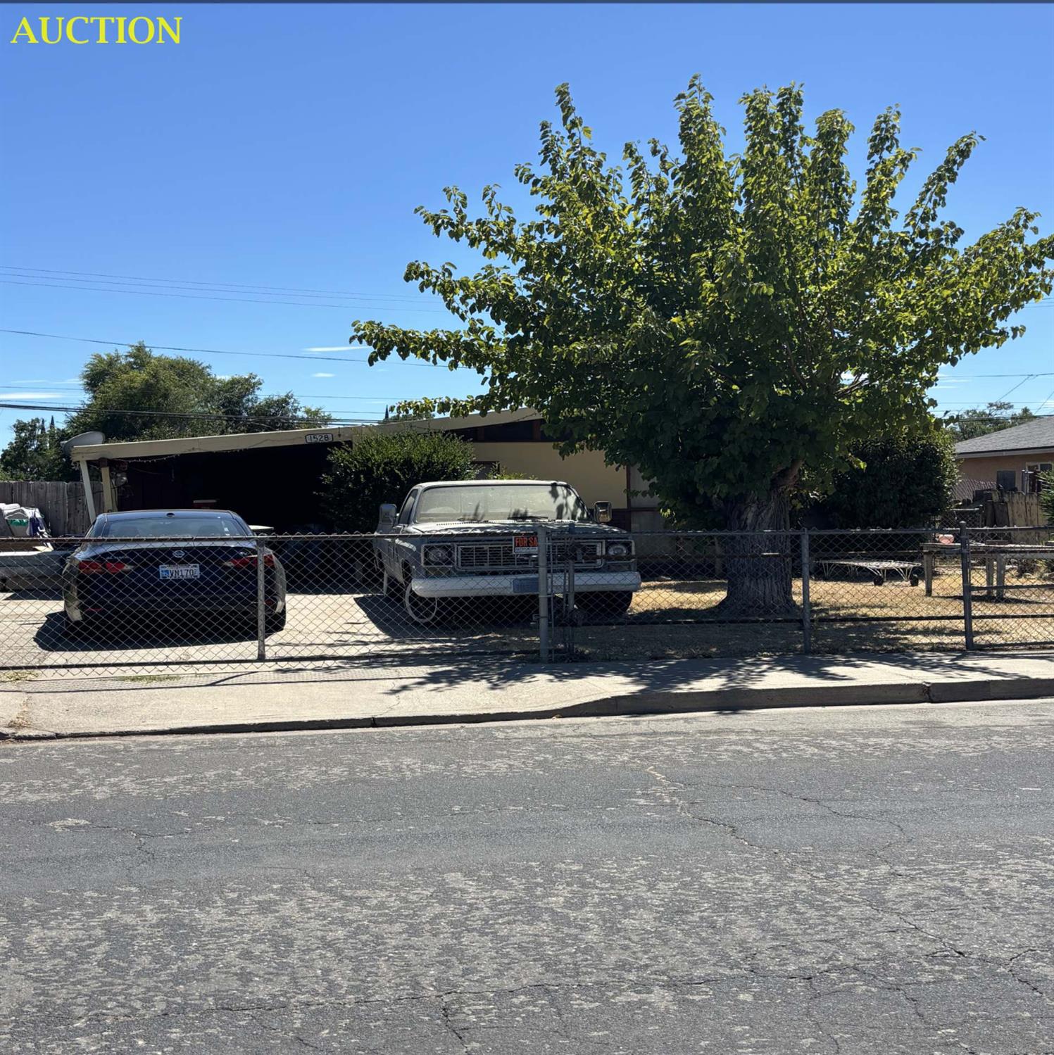 1528 W 9th Street