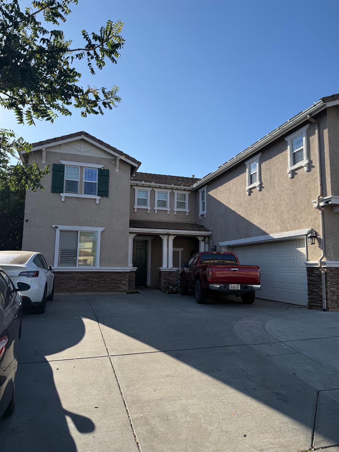 1482 Tori Lane