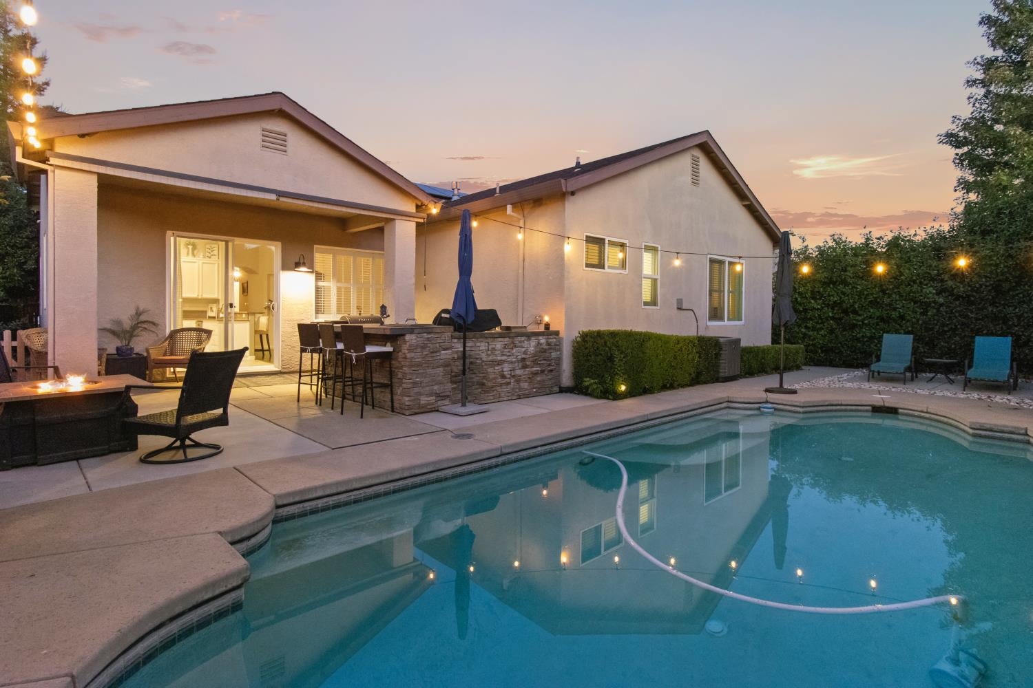 507 Blackford Court