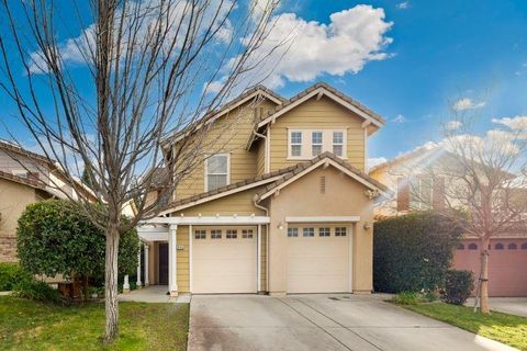 946 Campfire Circle Rocklin CA 95765