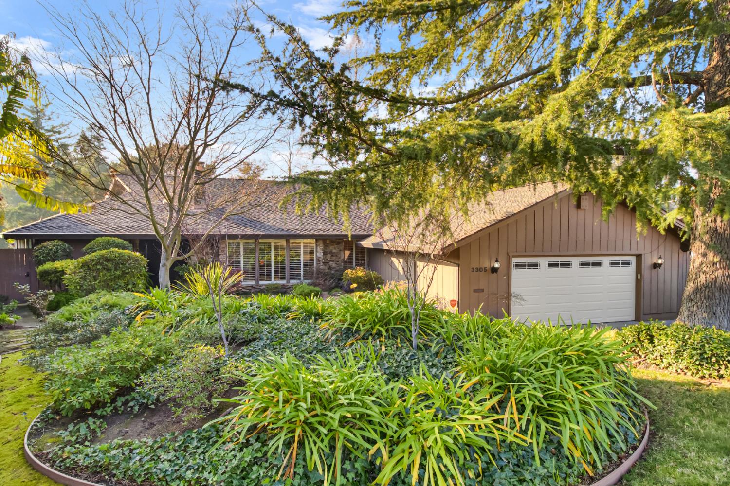 3305 Inverness Court