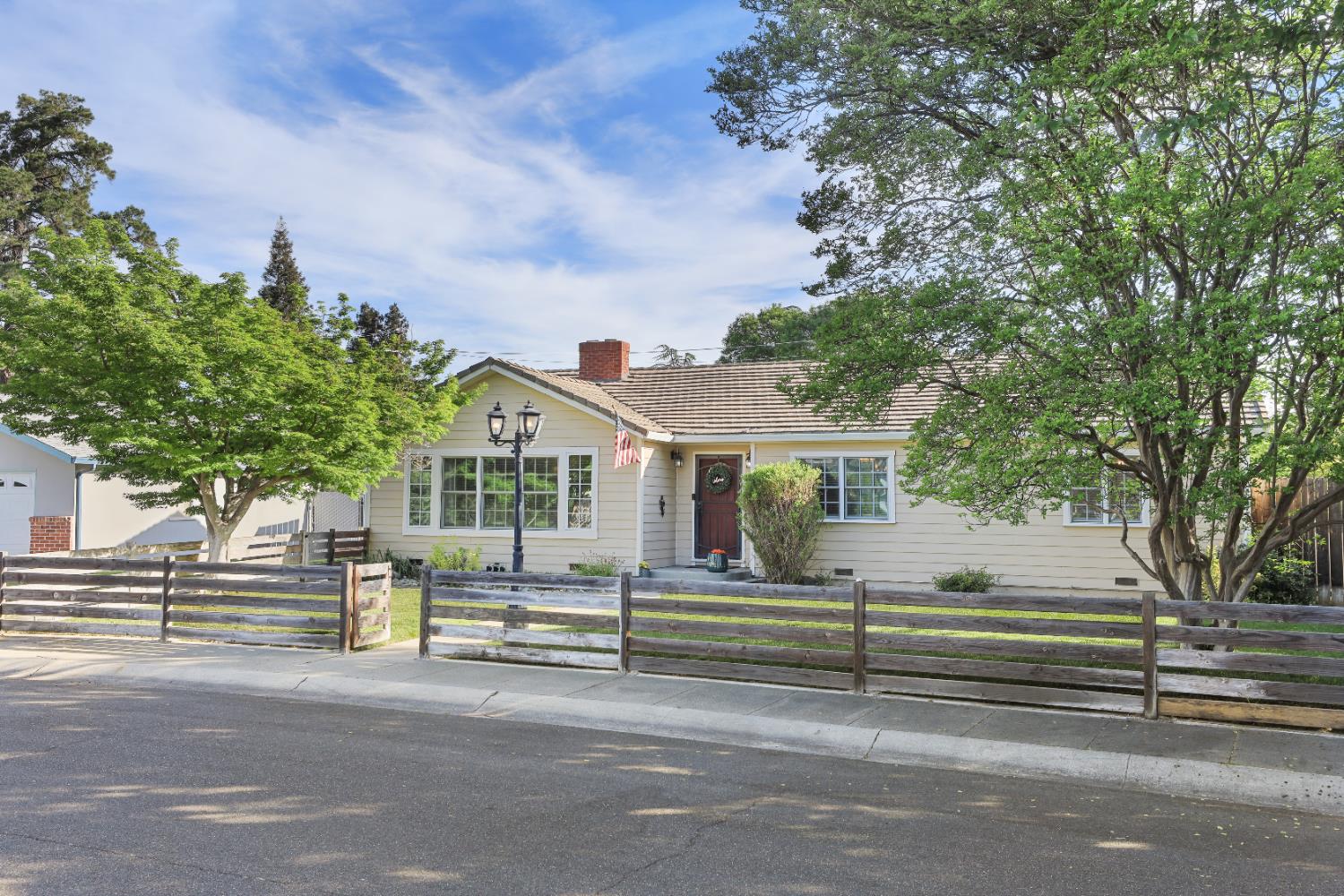 8052 Valencia Avenue