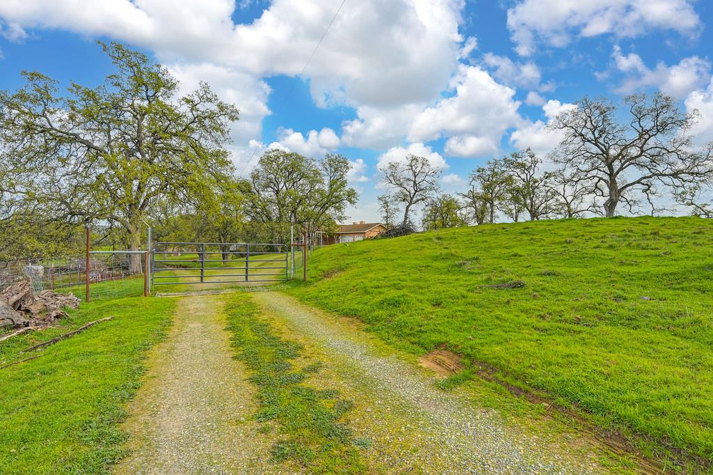 7730 Mccourtney Road