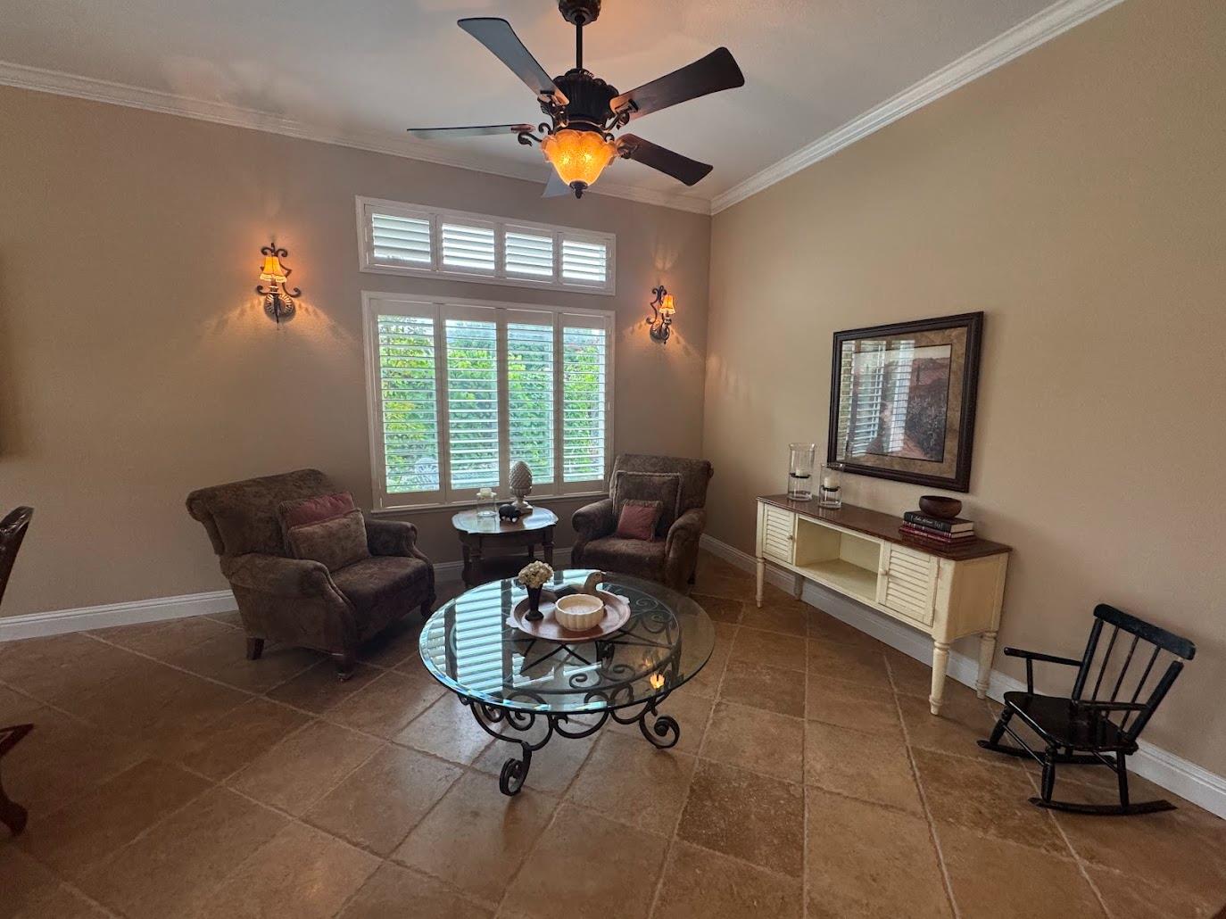 2208 Live Oak Court