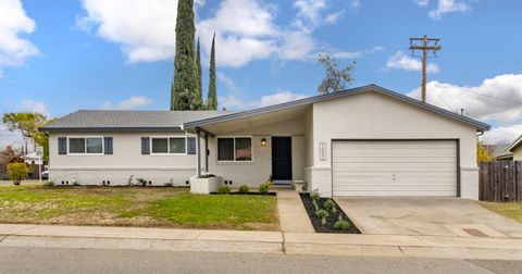 1001 Elm Street, Roseville, CA 95678 - MLS#: 225050109
