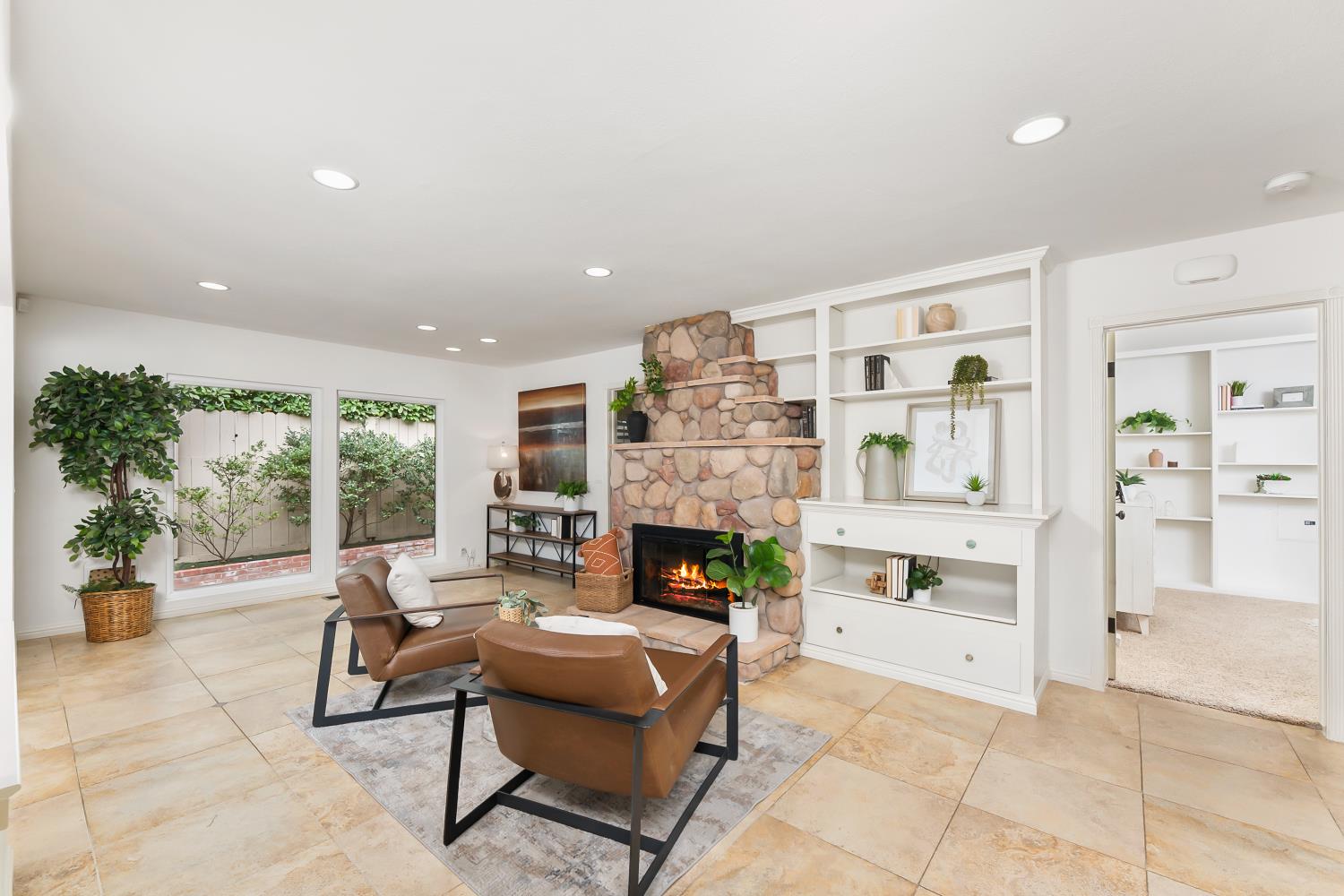 8218 Finisterre Court