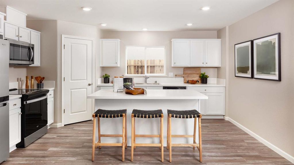 Photo of 13170 Enid Drive, Waterford, CA 95386 (MLS # 226007675)