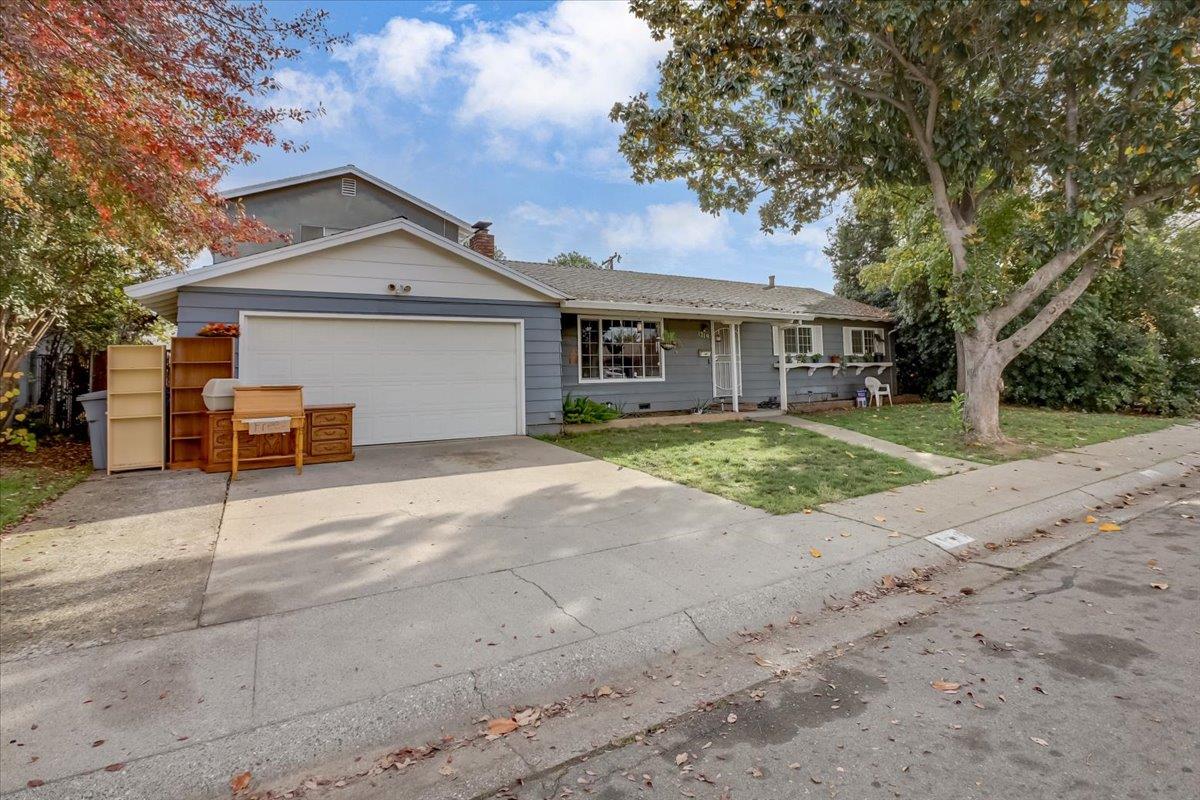 1219 Charlotte Avenue