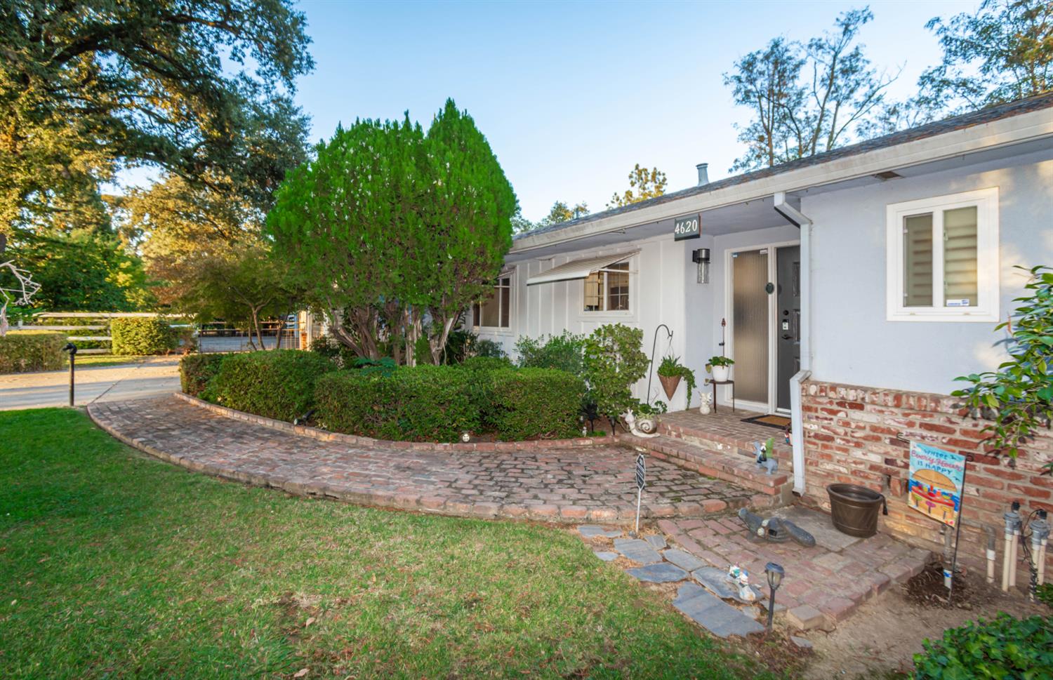 4620 Palomino Lane