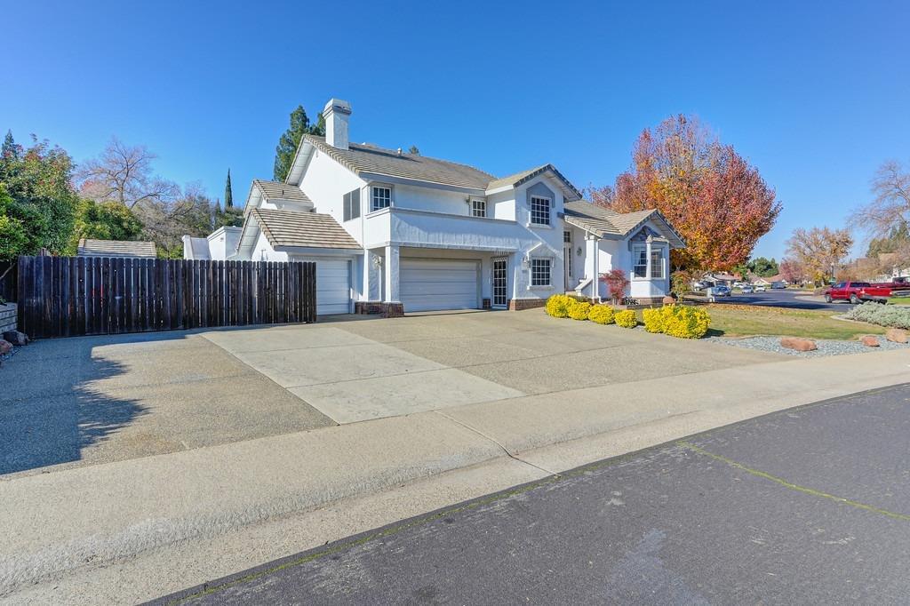 105 Wellfleet Circle