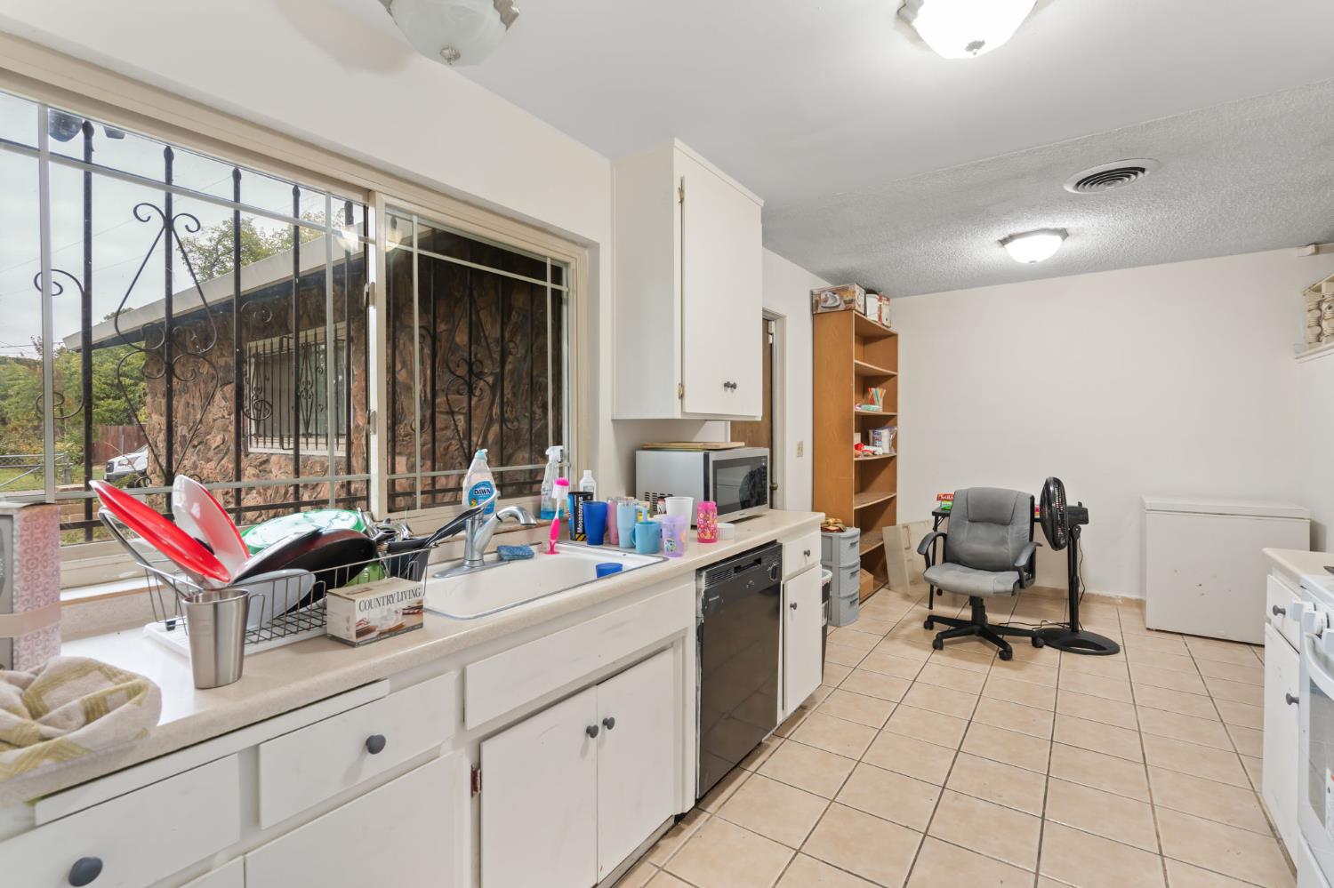 1112 Brunswick Way