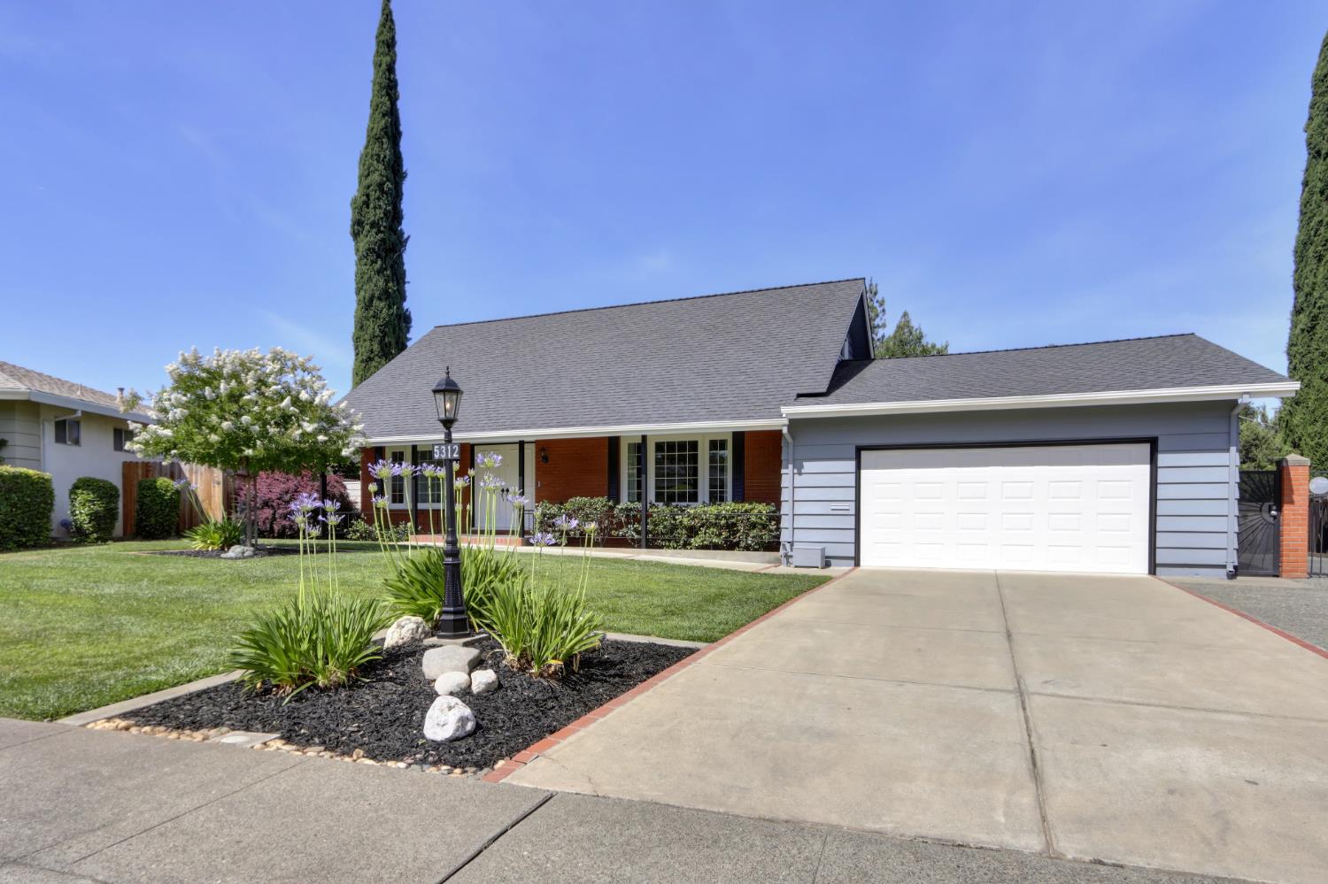 5312 Mustang Way