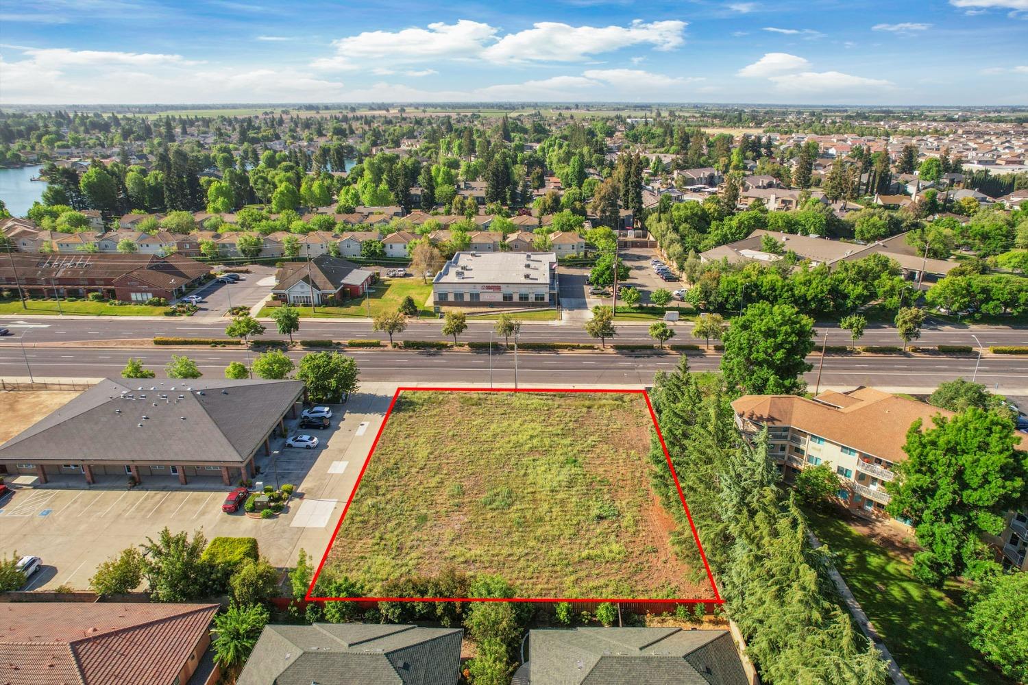 2115 W Kettleman Lane