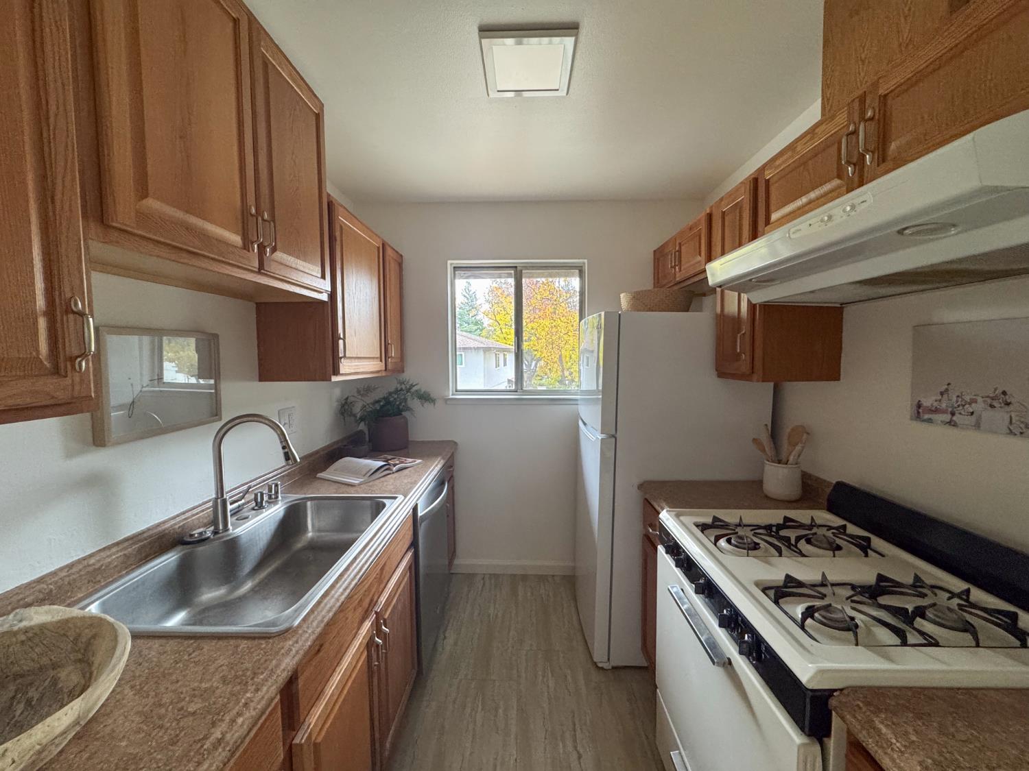 2708 Pole Line Road 4