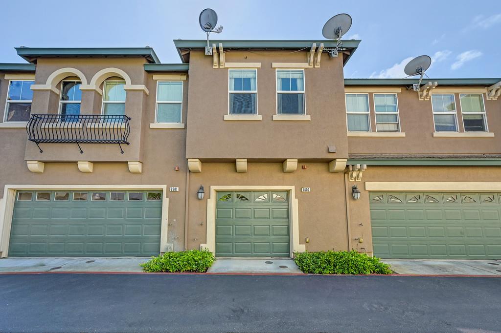 2603 Las Palomas Loop