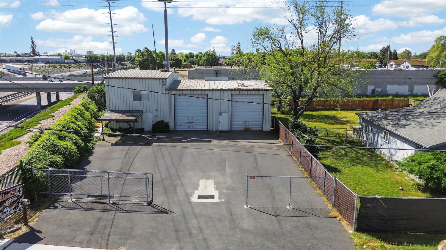 652 E Lockeford Street