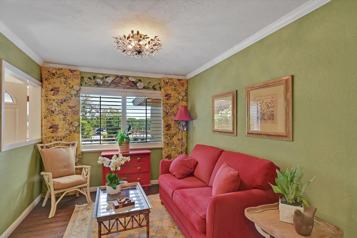 4075 Carlson Road