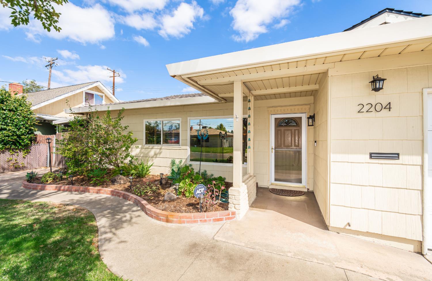 2204 Cortez Lane