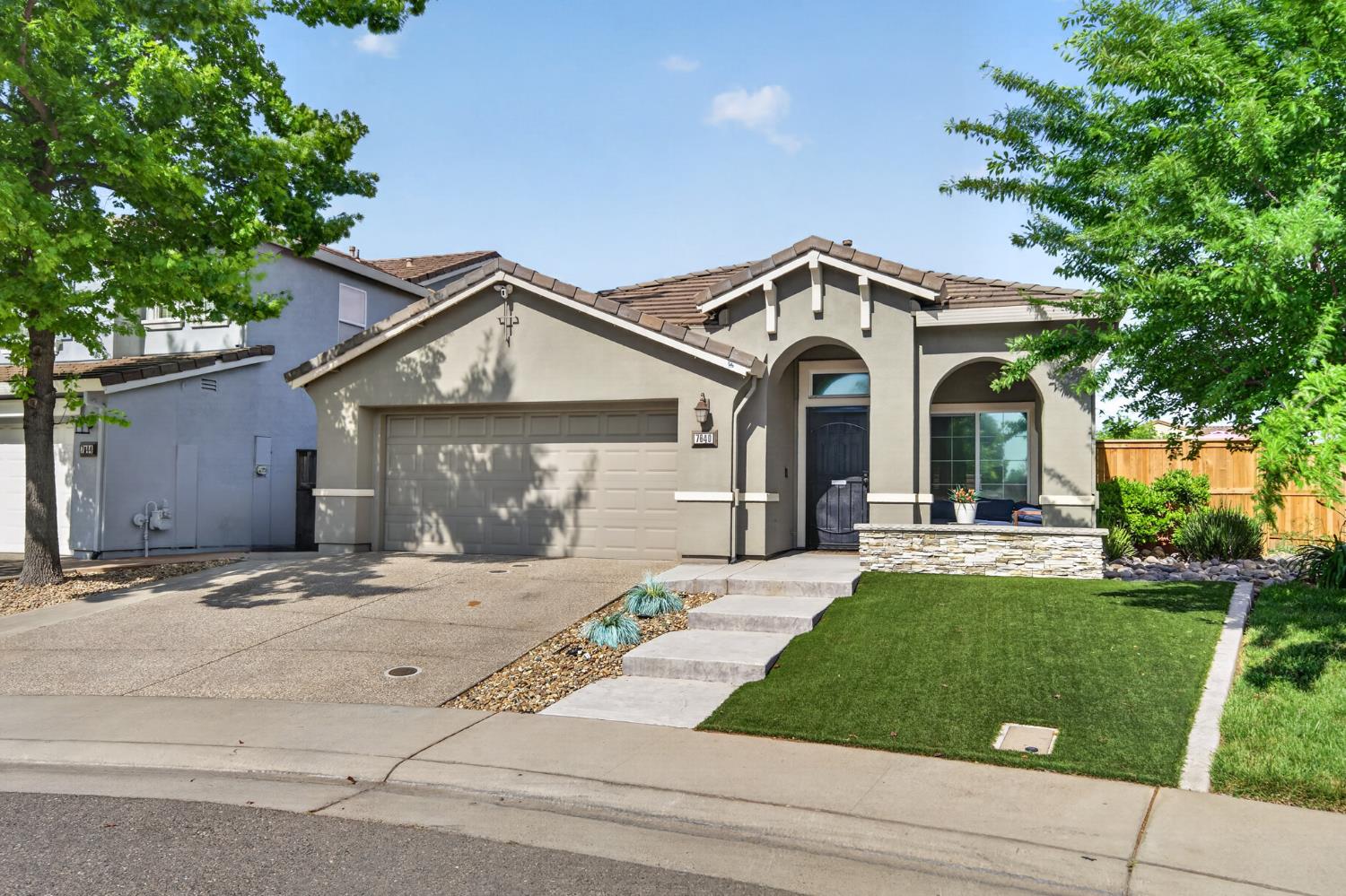 7640 Laguna Beach Way