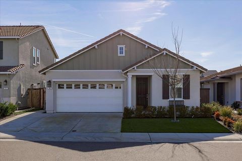 703 CORONADO Court Lincoln CA 95648