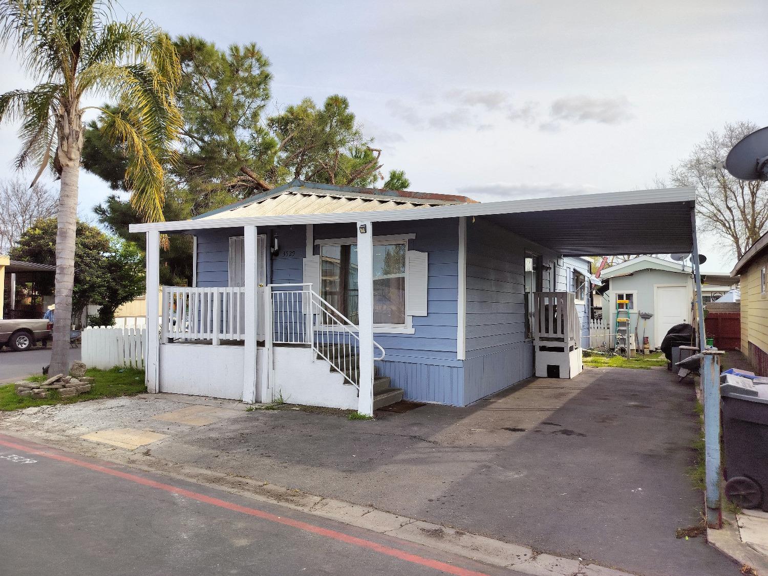 3529 MOBILE WAY