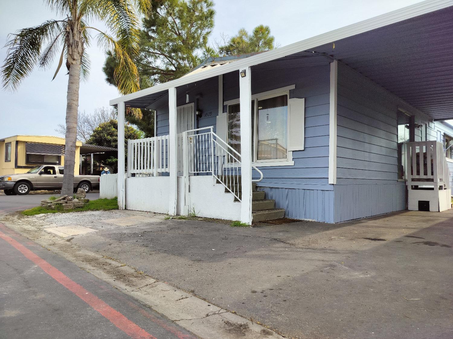 3529 MOBILE WAY