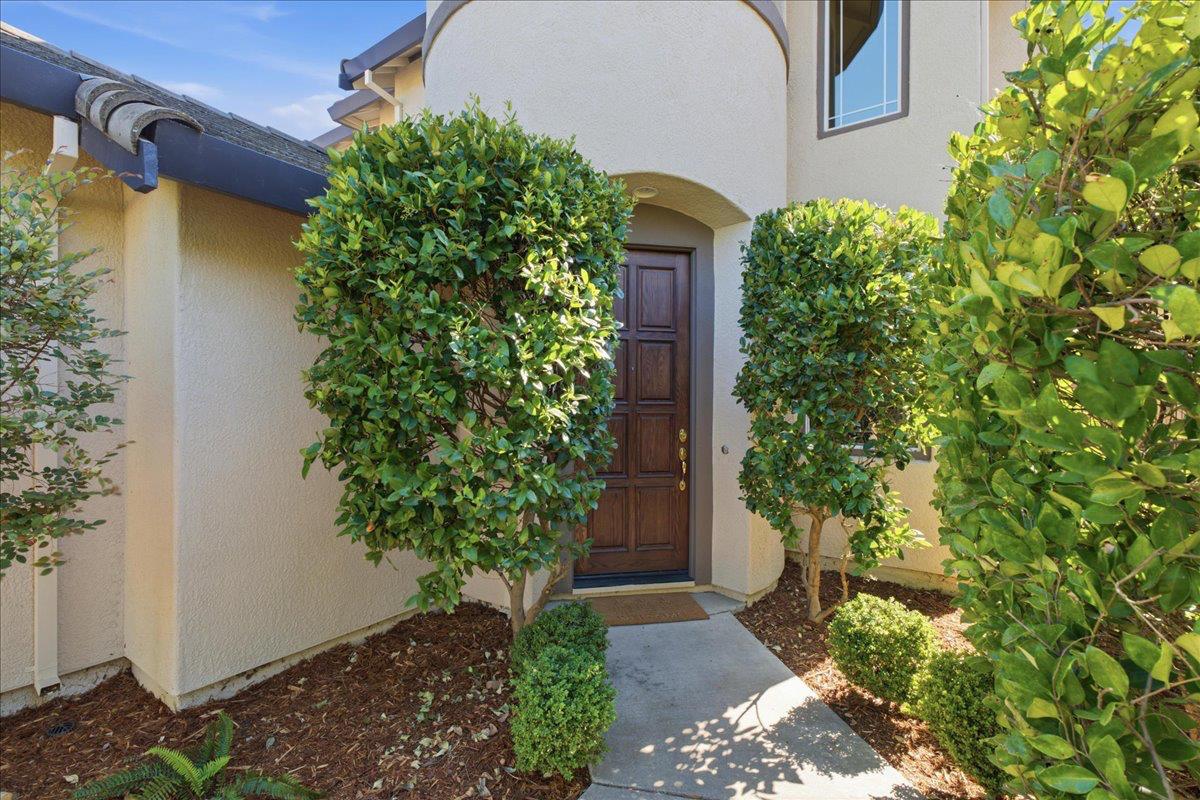 5533 Dunlay Dr