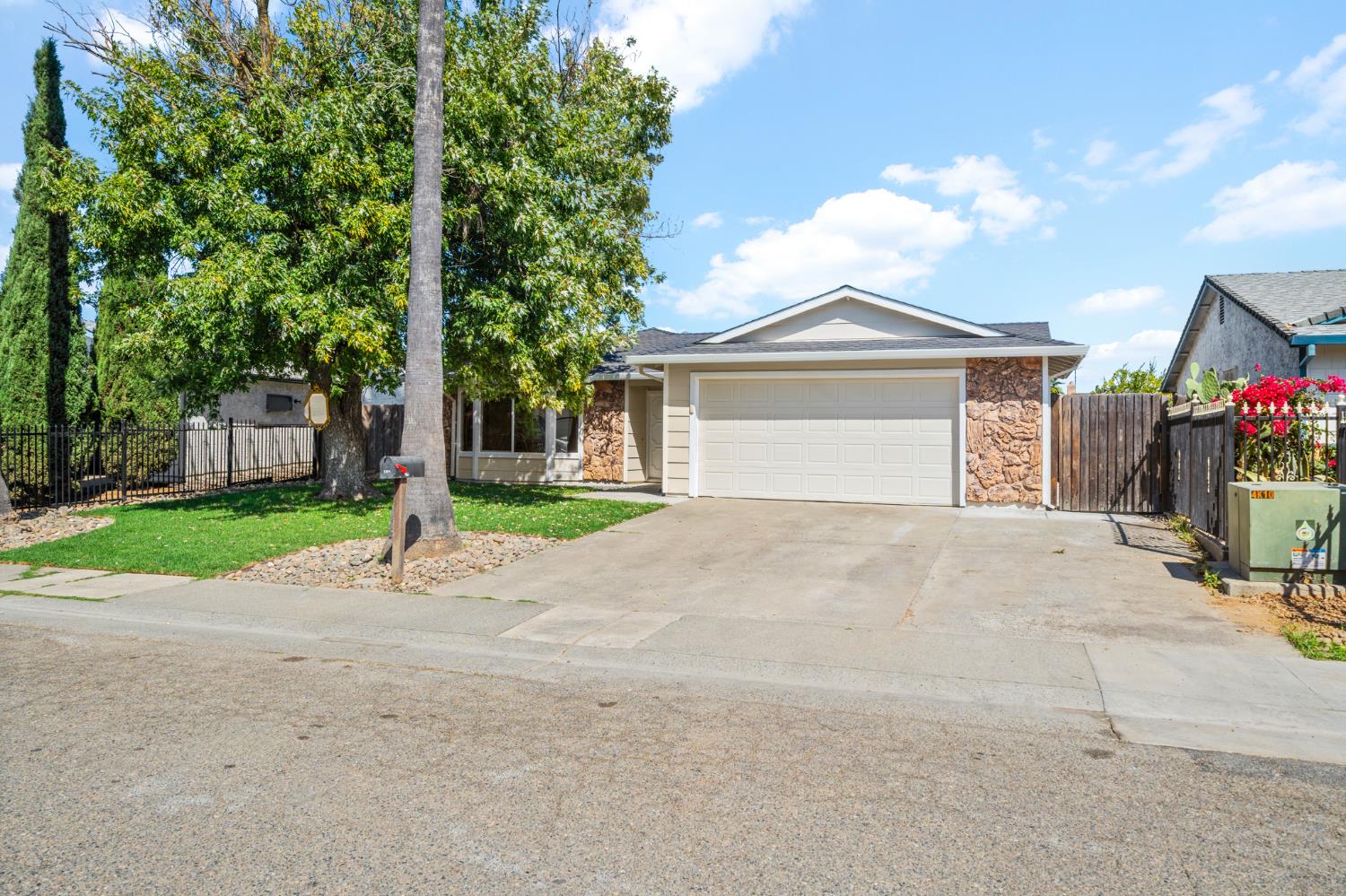 8352 Fieldpoppy Circle