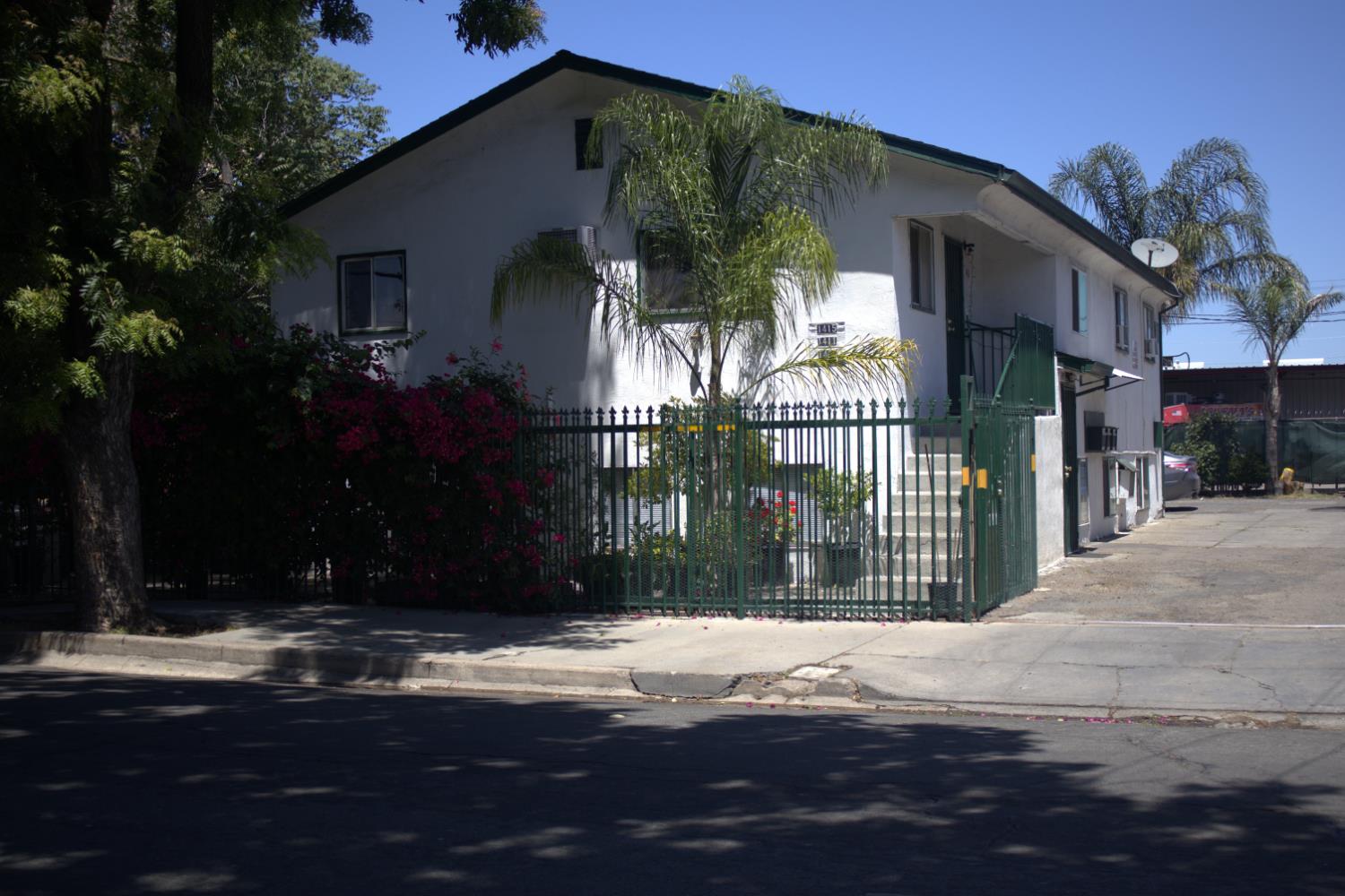 1409 E Market Street
