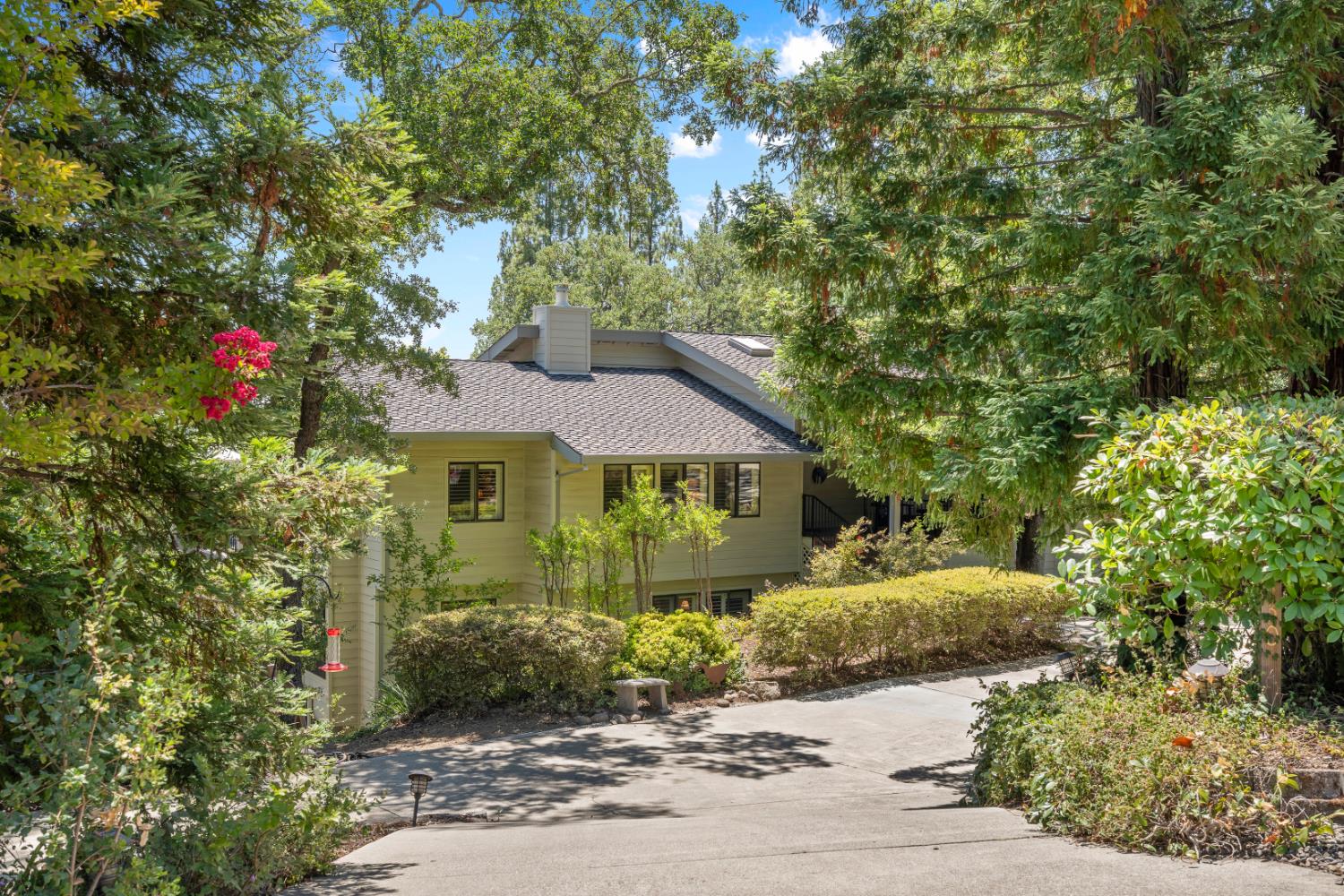 6430 Oak Hill Drive