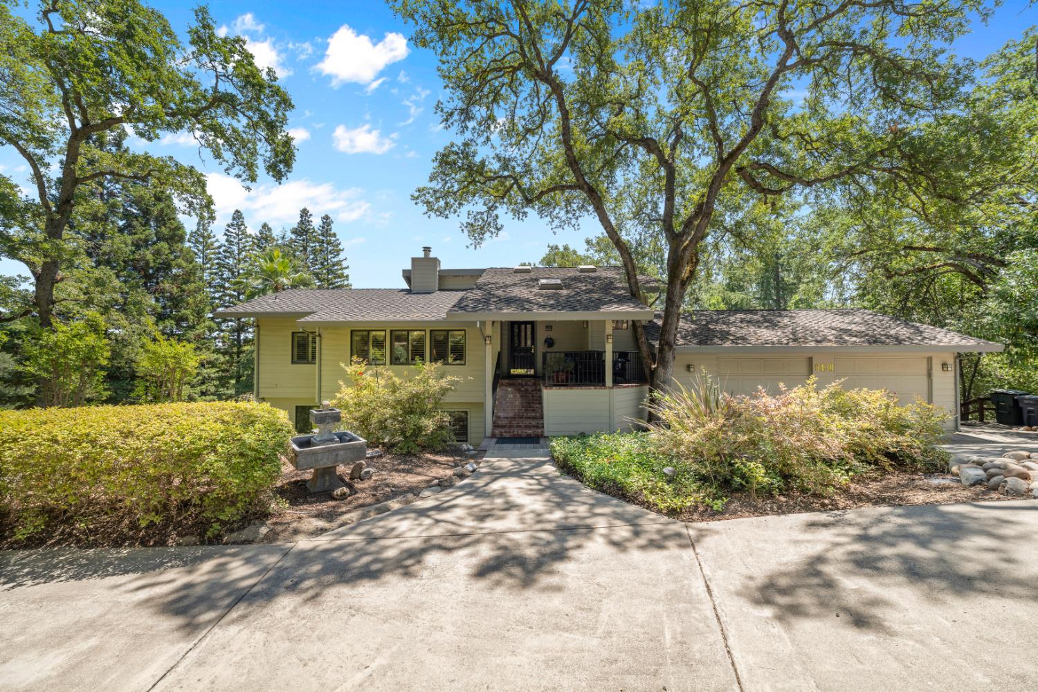 6430 Oak Hill Drive