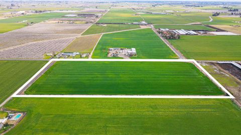 6425 S Prairie Flower Road Turlock CA 95380