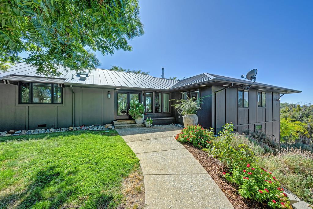 6360 Meyers Lane