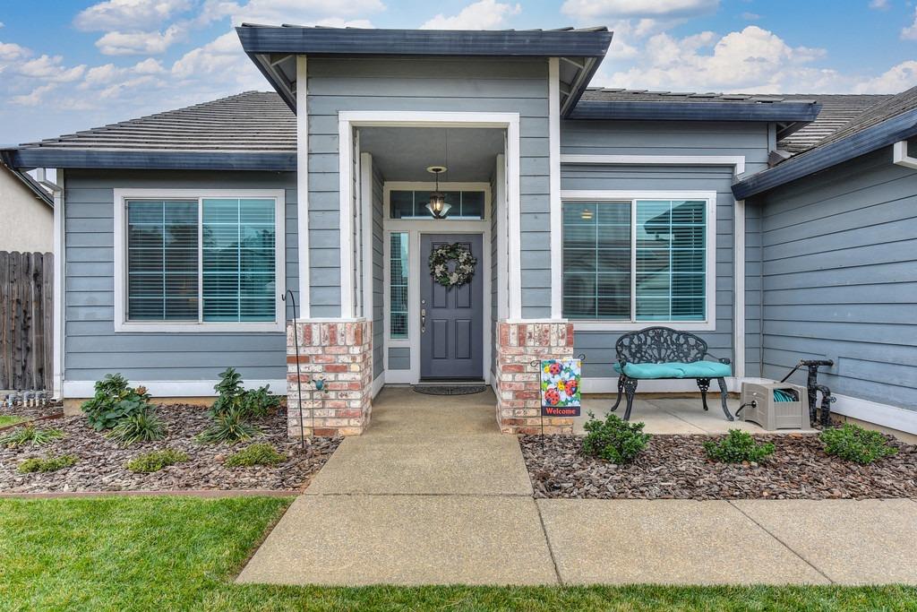 2906 Aquamarine Circle