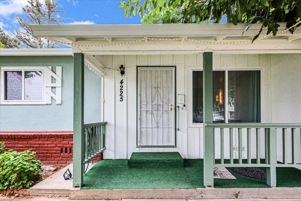 Photo of 4225 42ND Ave, Sacramento, CA 95824 (MLS # 225138313)
