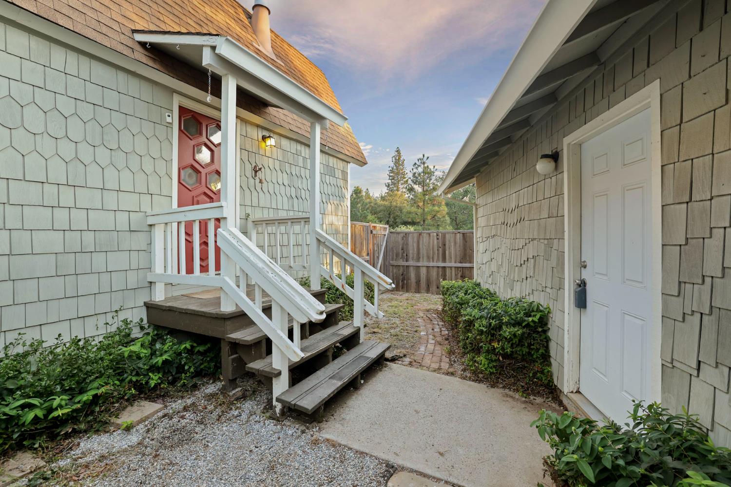 19440 Mount Hope Lane