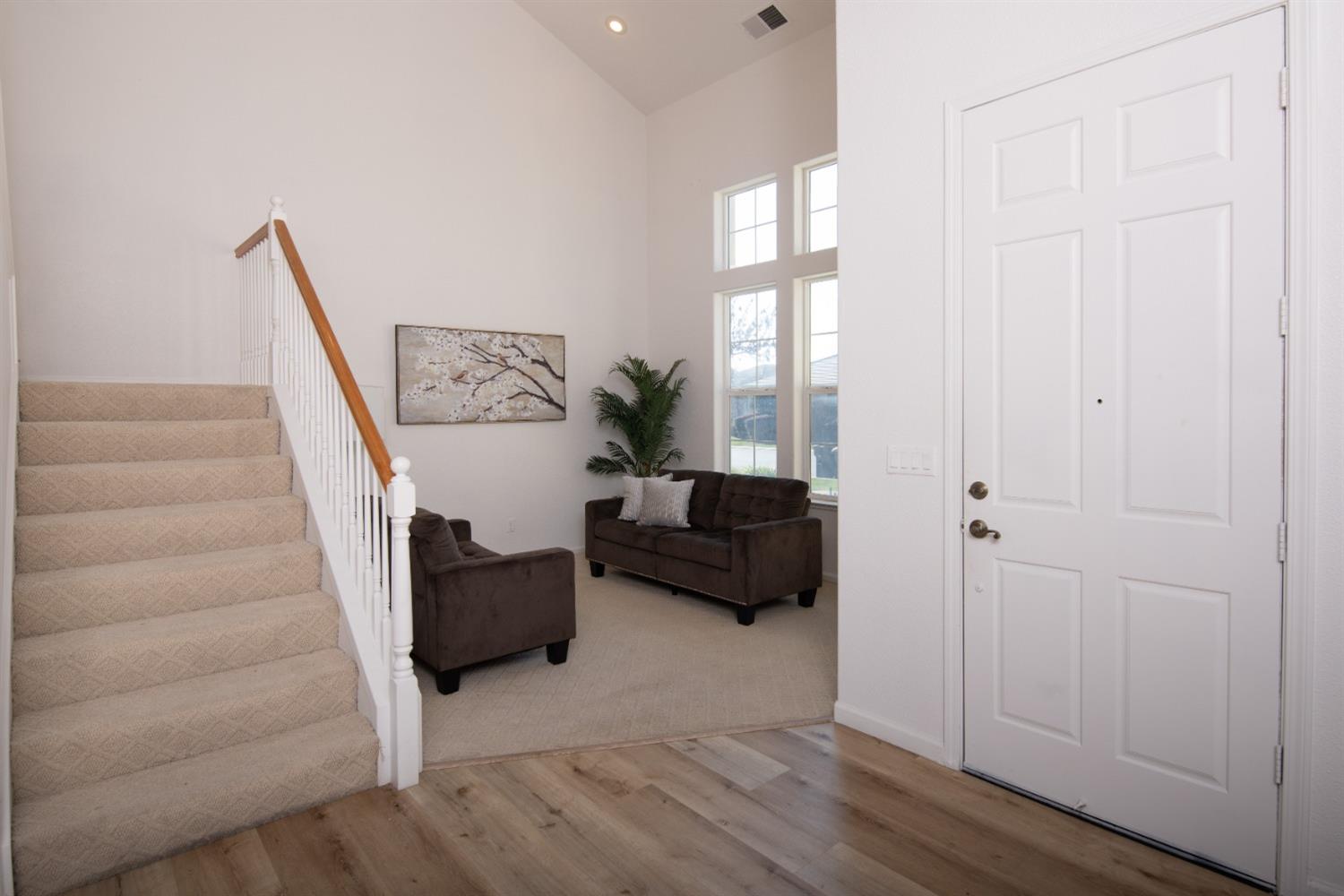 3012 Edgeview Drive