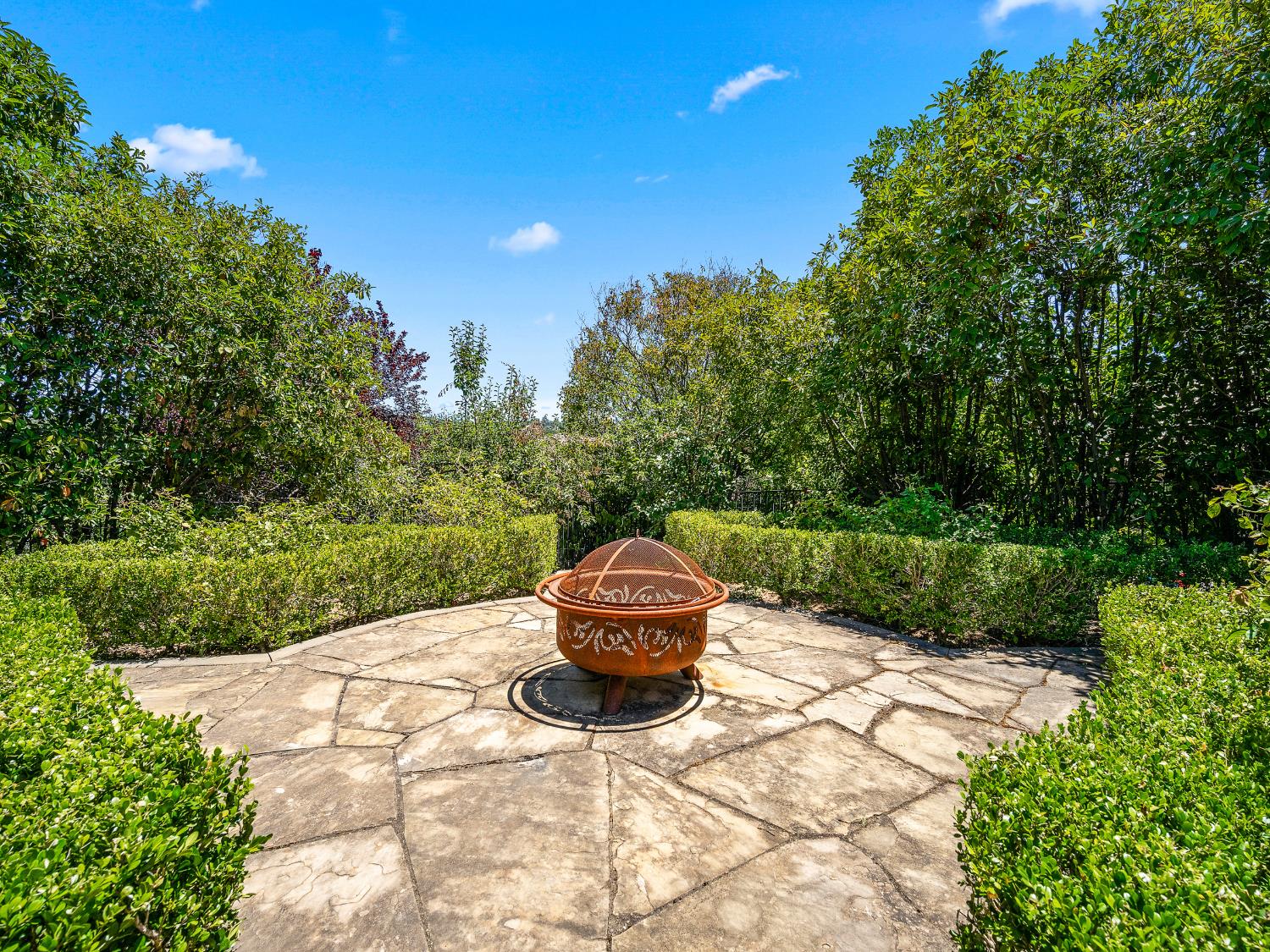 El Dorado Hills, California 95762, United States, 4 Bedrooms Bedrooms, ,4 BathroomsBathrooms,Residential,Active,228502