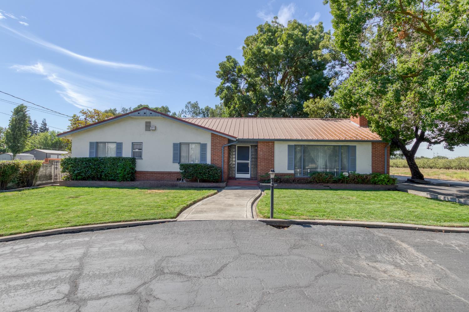 3460 E Service Road