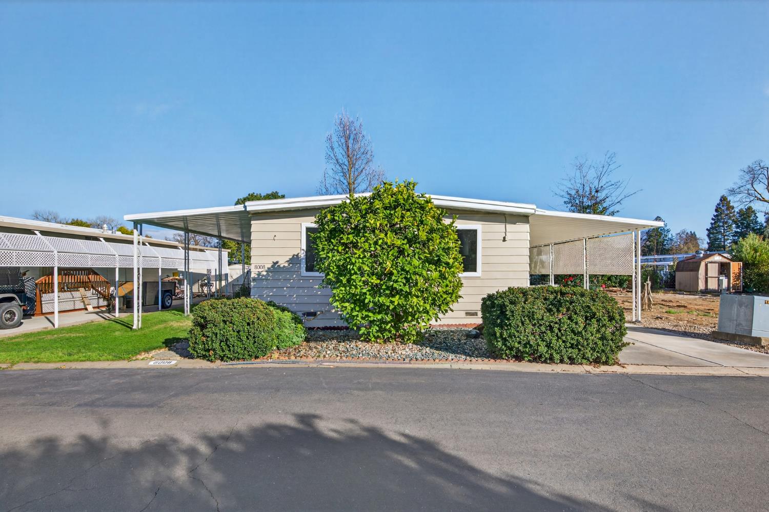 8008 Eucalyptus Lane