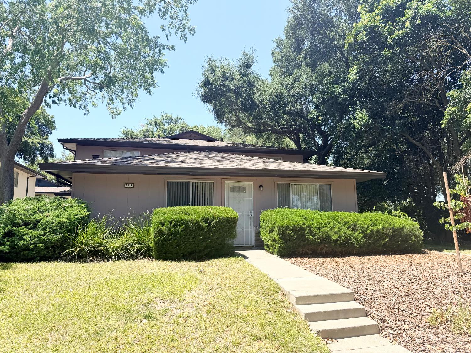 2917 Austin Street 1