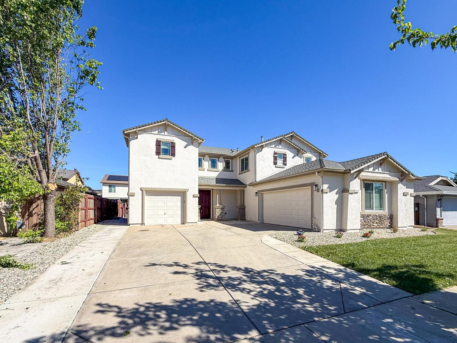 1677 Brookglen Drive